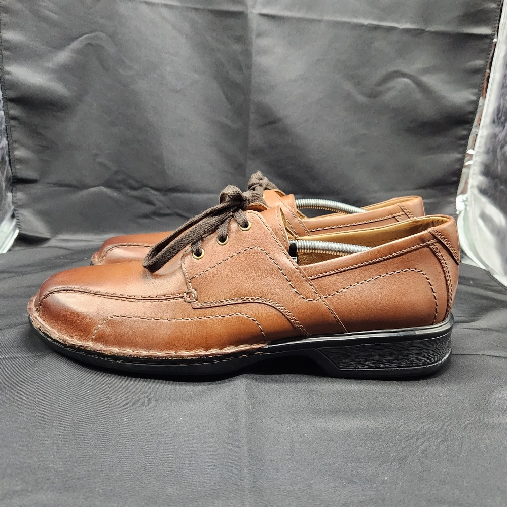 Collections By Clarks Soft Cushion Shoes - image 4